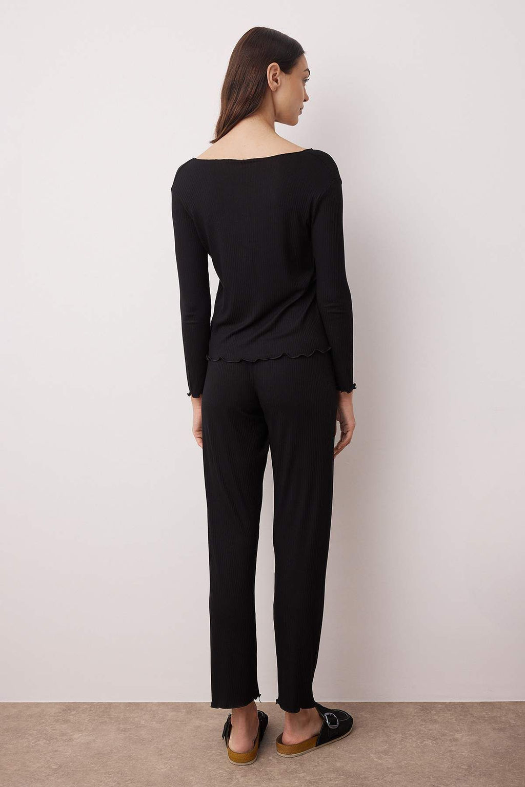Siyah Puantiyeli Kurdele Detayl? Fitilli Orme Pijama Tak?m? THMAW26PT00071