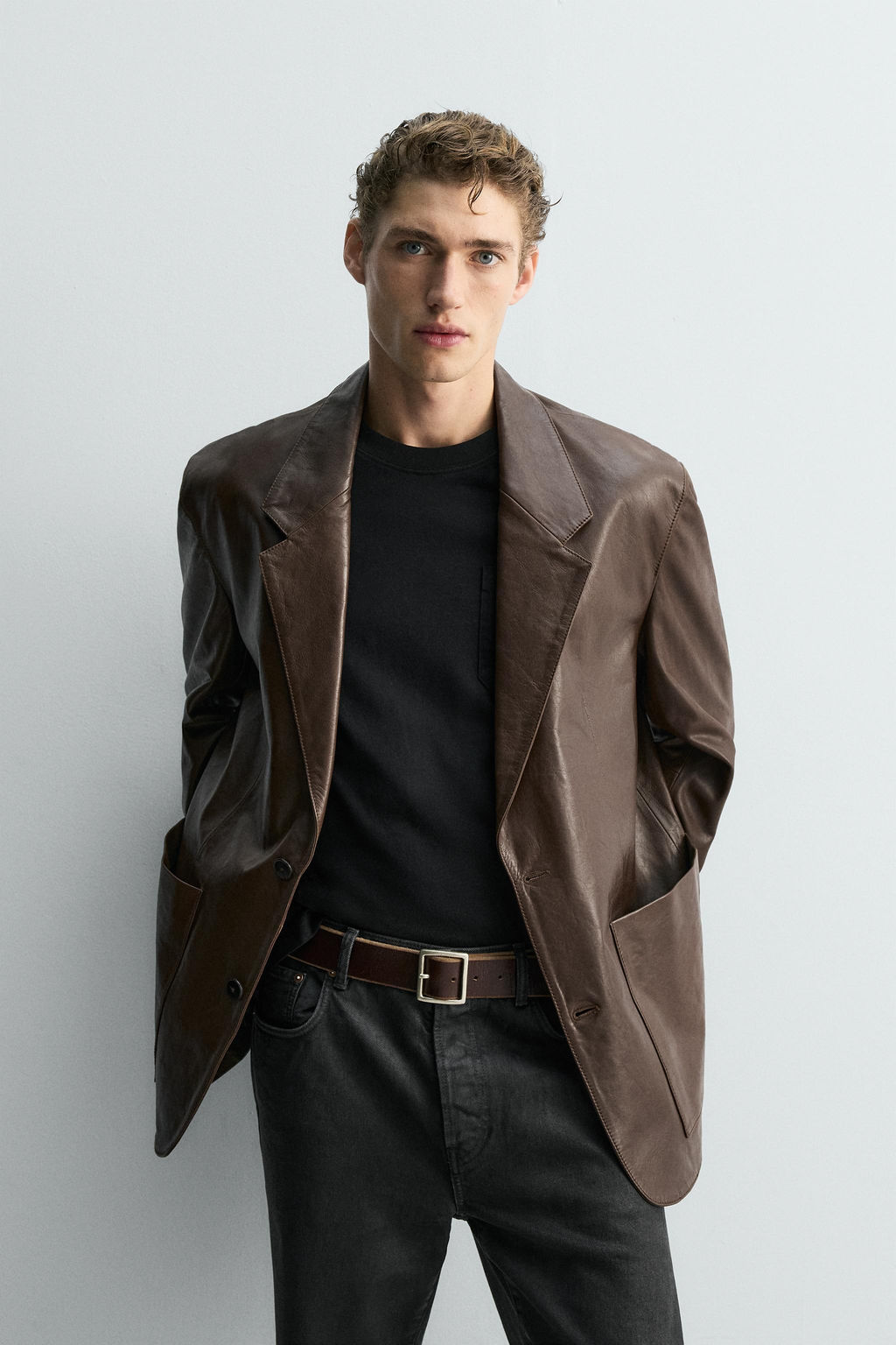 LIMITED EDITION LEATHER BLAZER - Zara фото 2