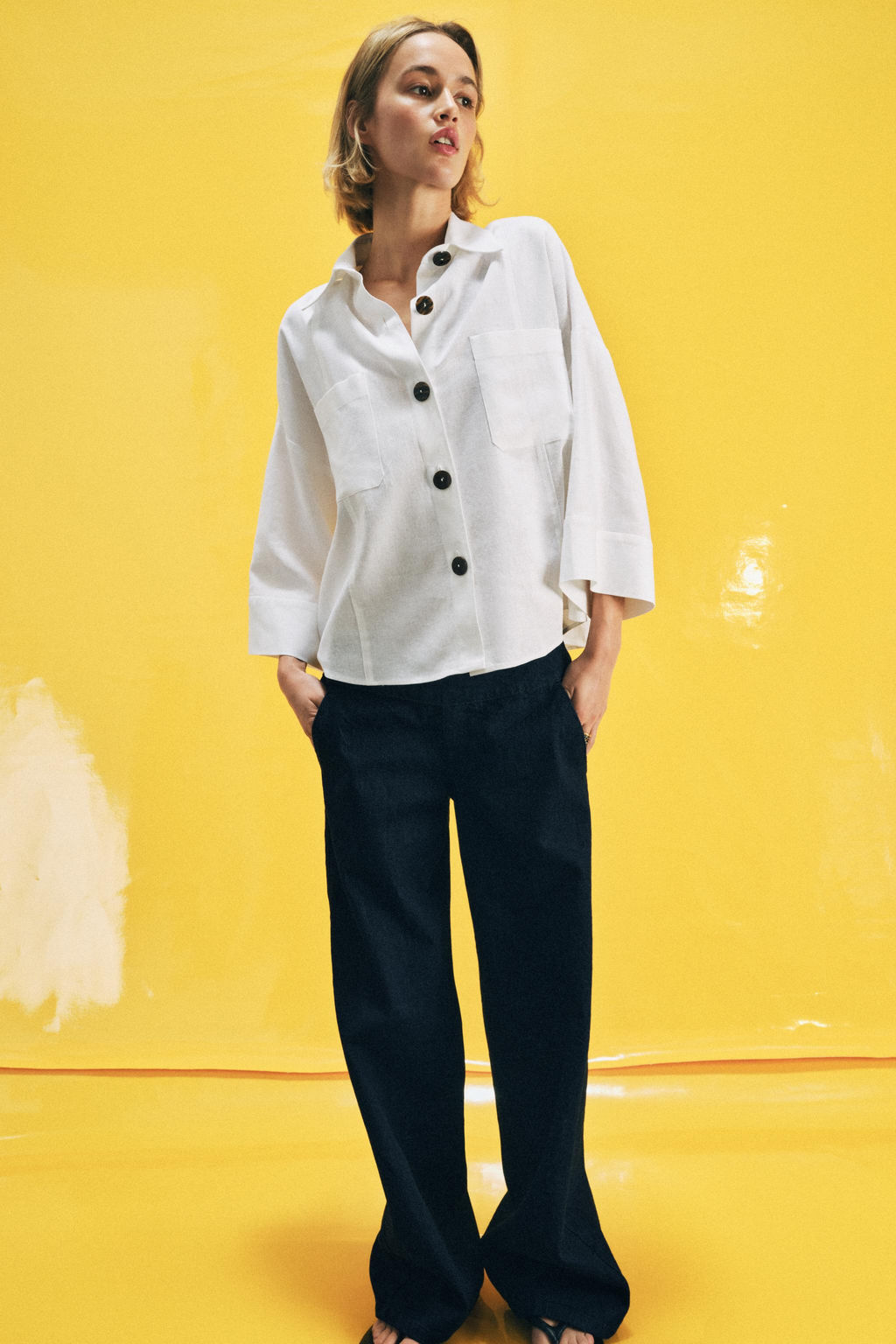 CAMISA CON LINO MANGA ANCHA / Blanco - Zara фото 2