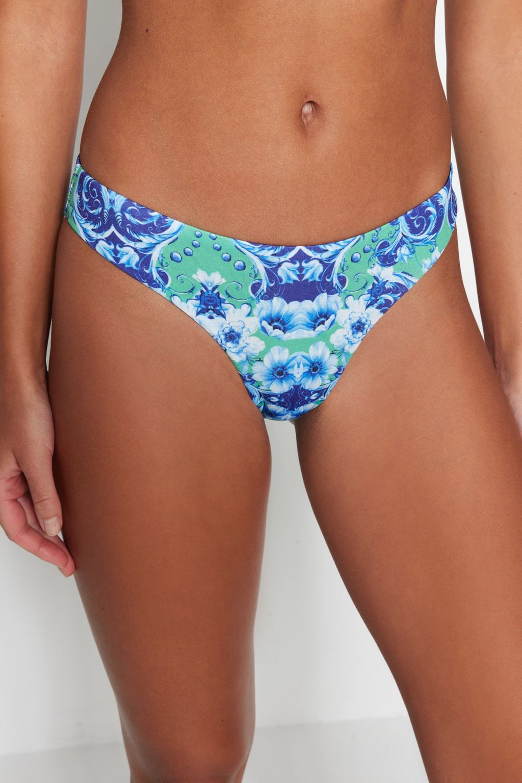 Etnik Desenli Normal Paca Bikini Alt? TBESS22BA0306