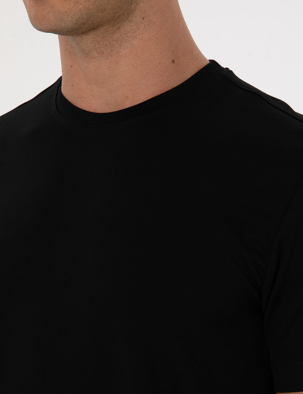 Siyah Regular Fit Kal_n Dokulu Bisiklet Yaka Basic Ti__rt - Pierre cardin фото 7