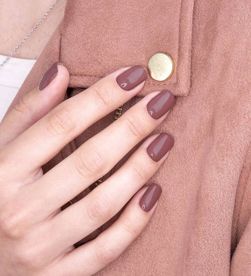 LuxVisage Лак для ногтей GEL finish тон 23 лилово-сливовый 9мл - Golden rose фото 2