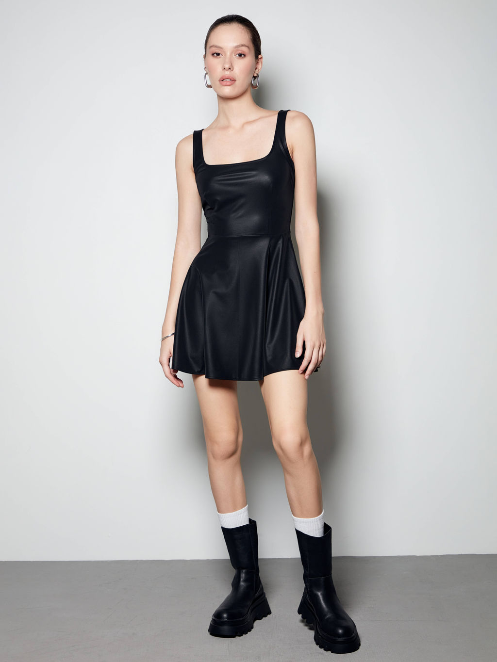 CONTE LPL 2422 Платье женское black