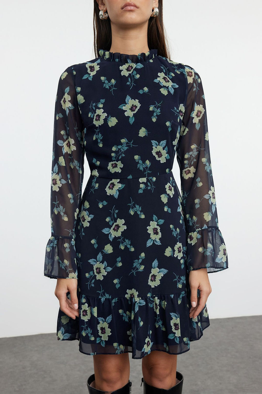 TRENDYOLMILLA Siyah Dik Yaka Dokuma Elbise TCLAW19LJ0076  фото 41