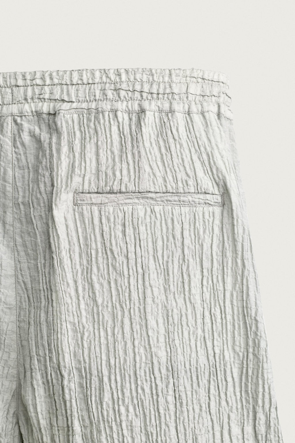 BERMUDA RELAXED FIT RELIEVE / Gris claro - Zara фото 10