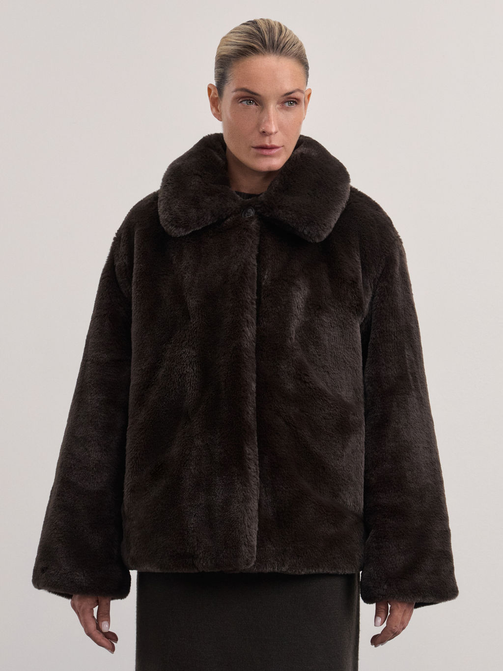 Шуба из искусственного меха / Zarina  фото 3