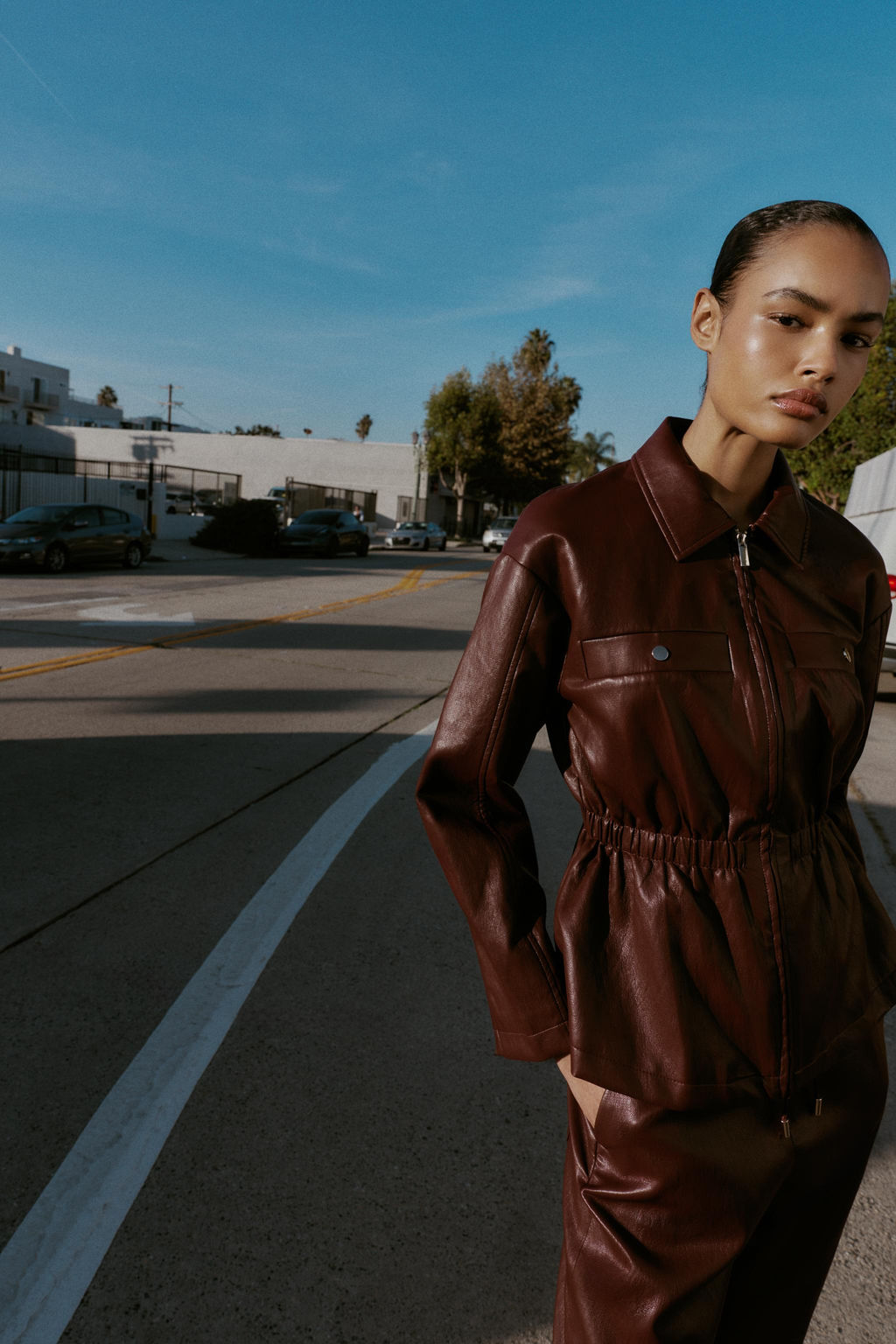 FAUX LEATHER JACKET WITH ELASTICATED WAIST - Zara фото 2