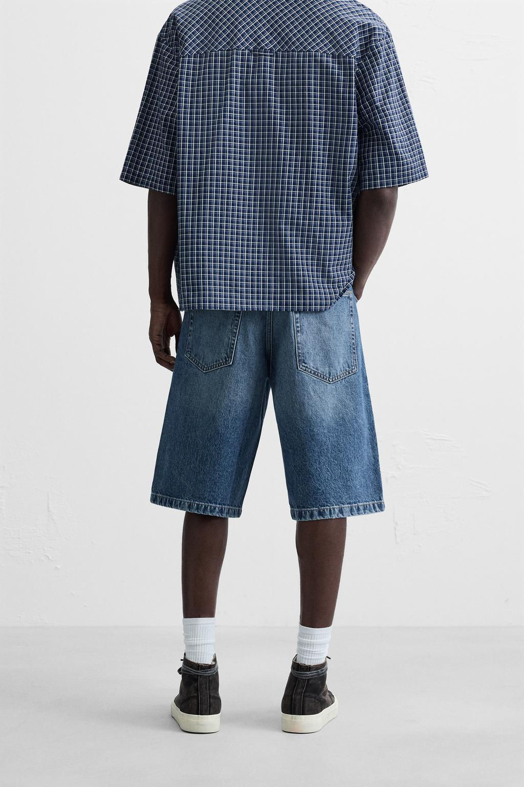 BASIC BAGGY FIT DENIM BERMUDA - Zara фото 23