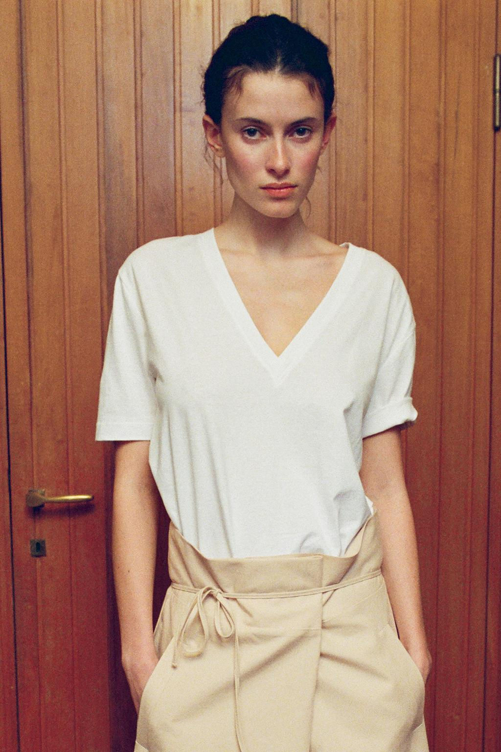 BASIC COTTON T-SHIRT