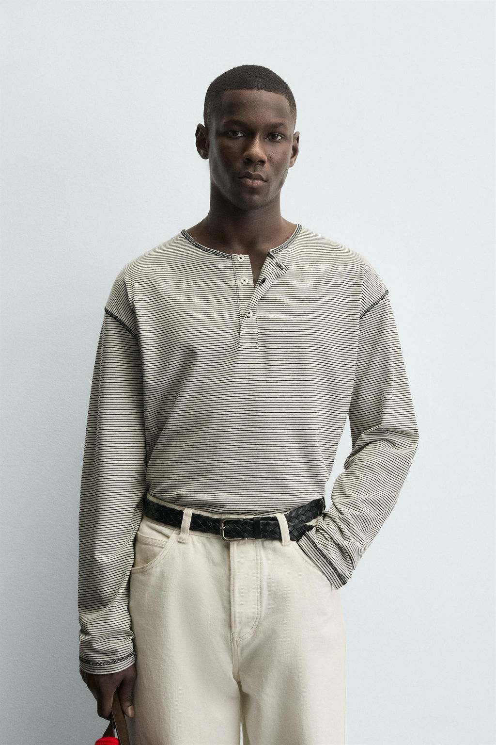 STRIPED HENLEY NECK T-SHIRT - Zara фото 9