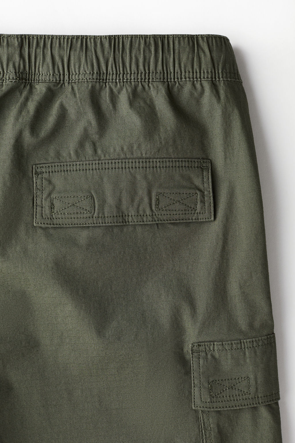 Pantal?n corto cargo Regular Fit - H&m фото 3