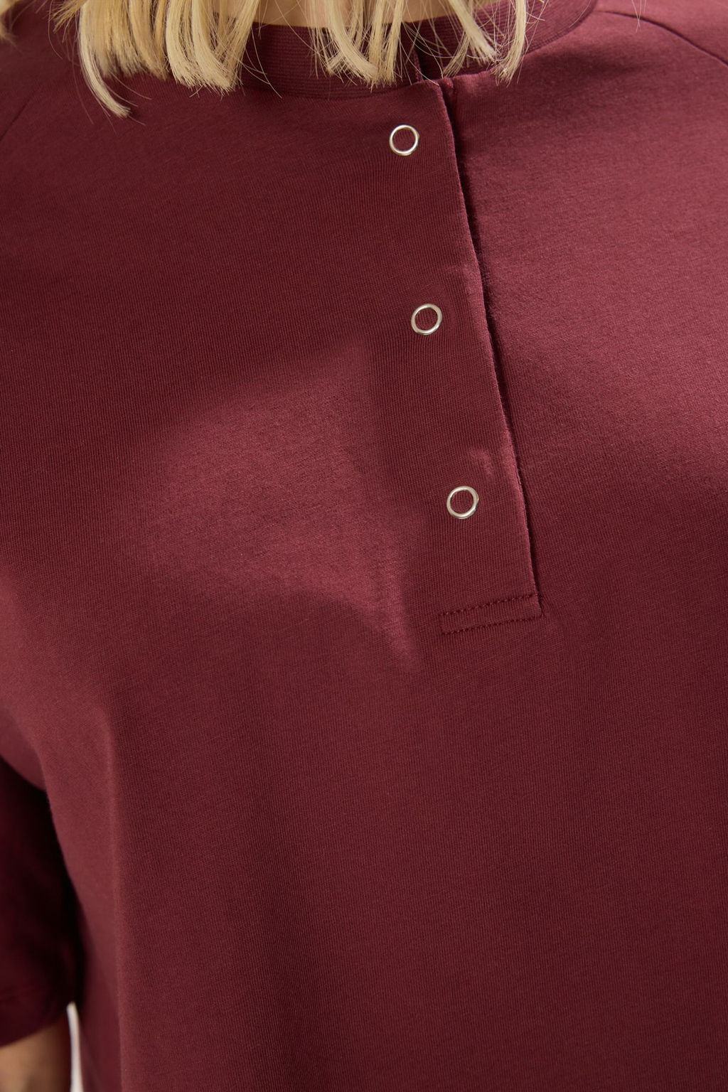 Bordo Kal?n Pamuklu Relaxed/Rahat Kal?p Crop Truvakar Kol C?tc?tl? Orme T-Shirt TWOSS25TS00021