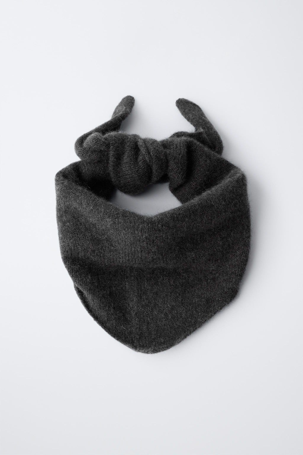 PA?OLETA TRIANGULAR 100% CASHMERE / Gris antracita - Zara фото 2