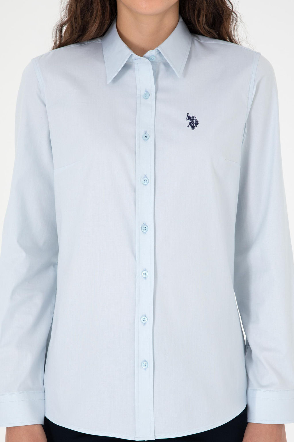 Рубашка женская U.S. Polo Assn с длинным рукавом голубая из хлопка и эластана  фото 13