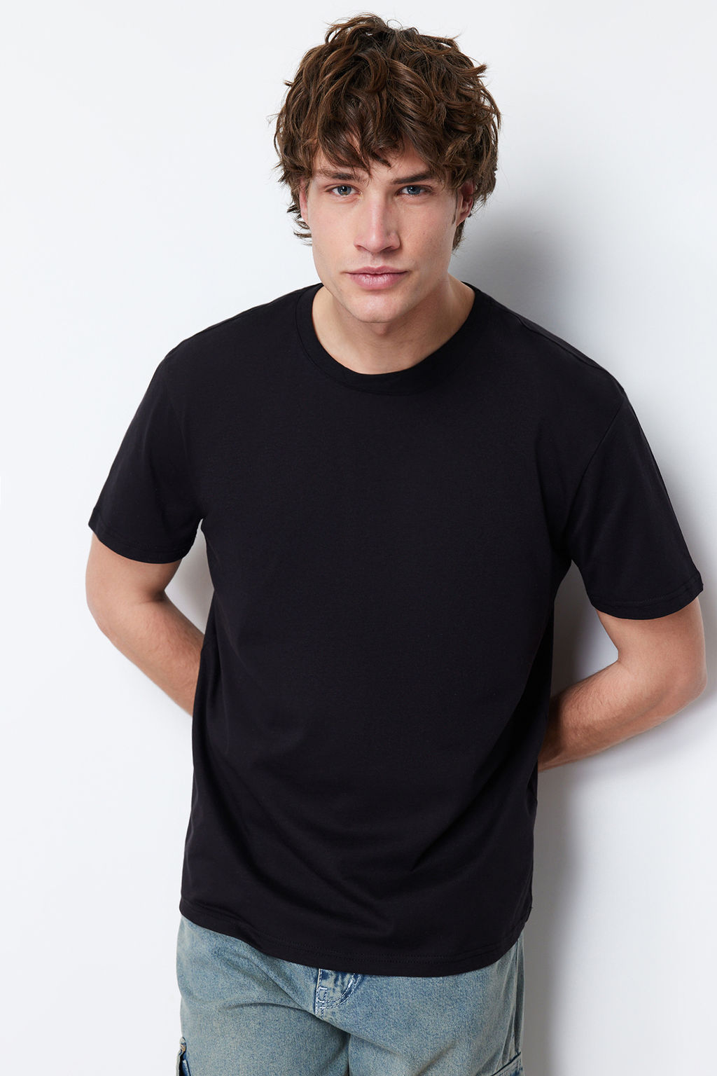 TRENDYOL MAN Siyah Basic %100 Pamuklu Regular/Normal Kesim Bisiklet Yaka T-Shirt TMNSS21TS0808 - Trendyolmilla фото 5