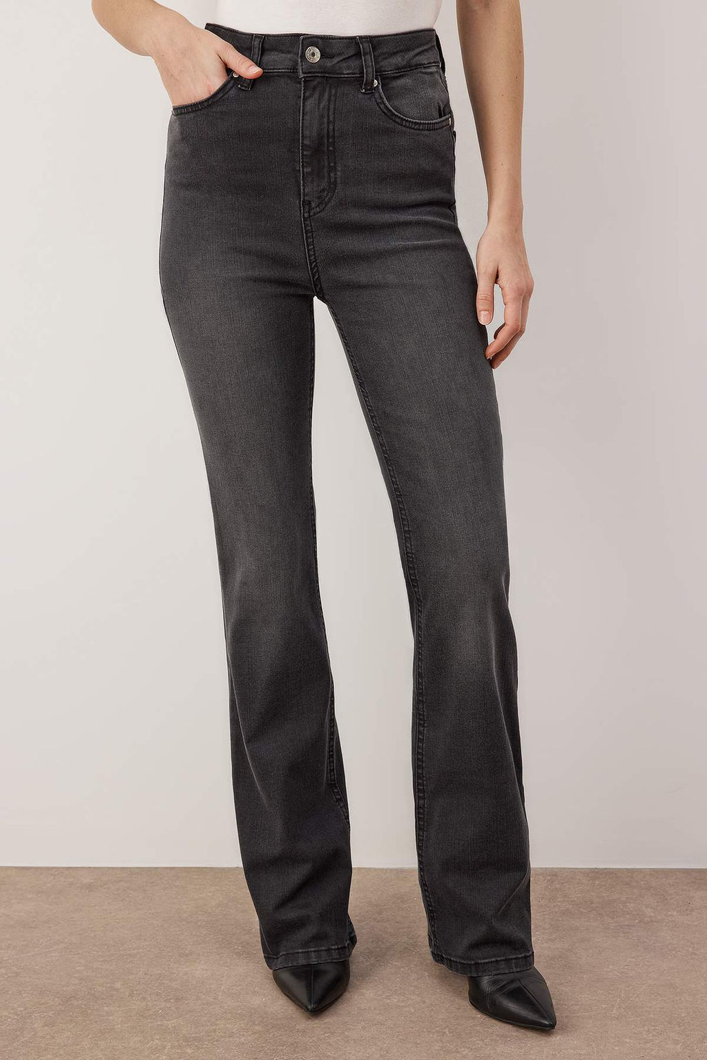 Antrasit Yuksek Bel Ispanyol Paca Flare Jeans TWOAW26JE00255 - Trendyolmilla фото 3