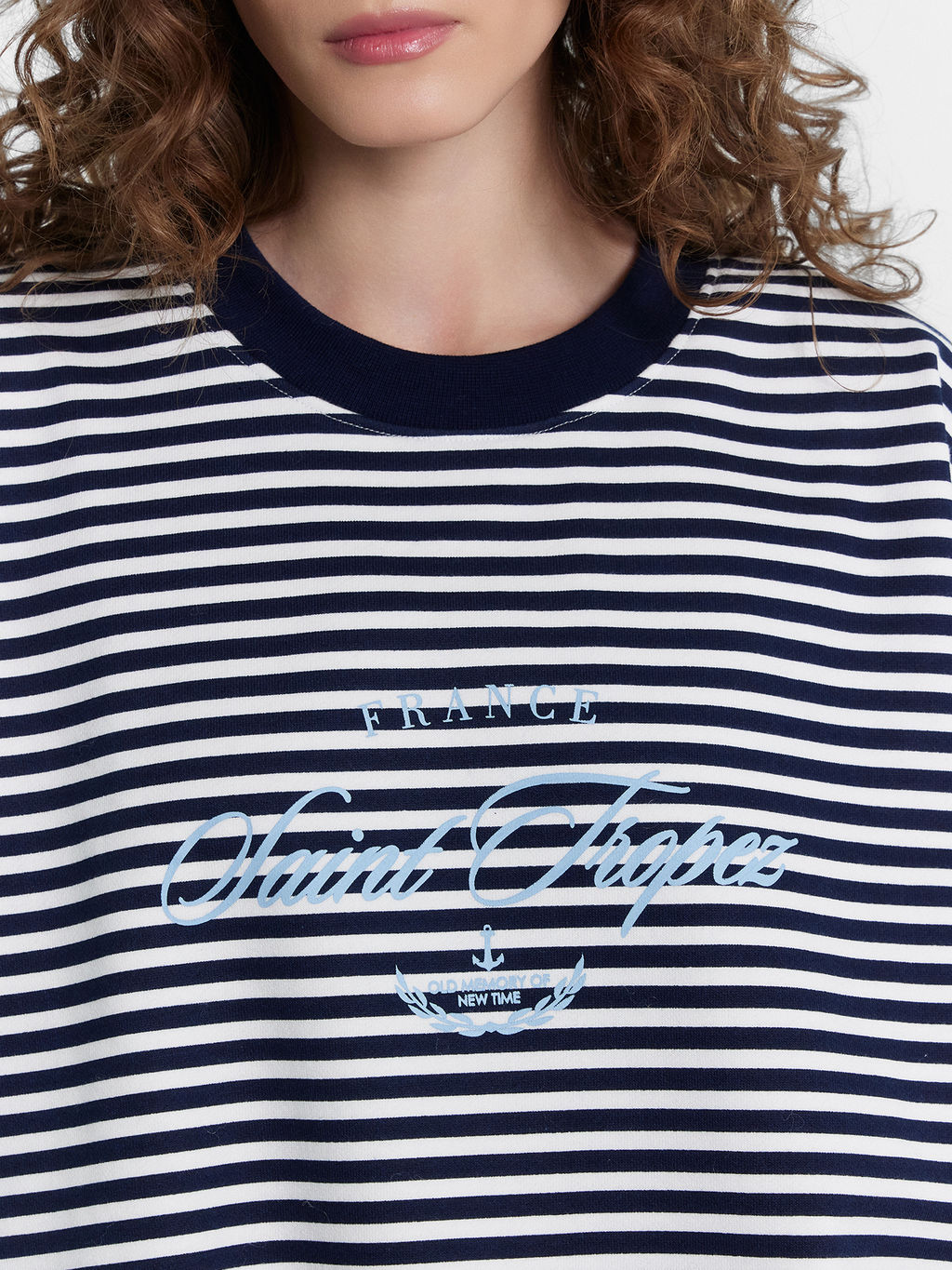 Свитшот женский в полоску бело -синяя полоска 122919/1 - Mark formelle фото 5