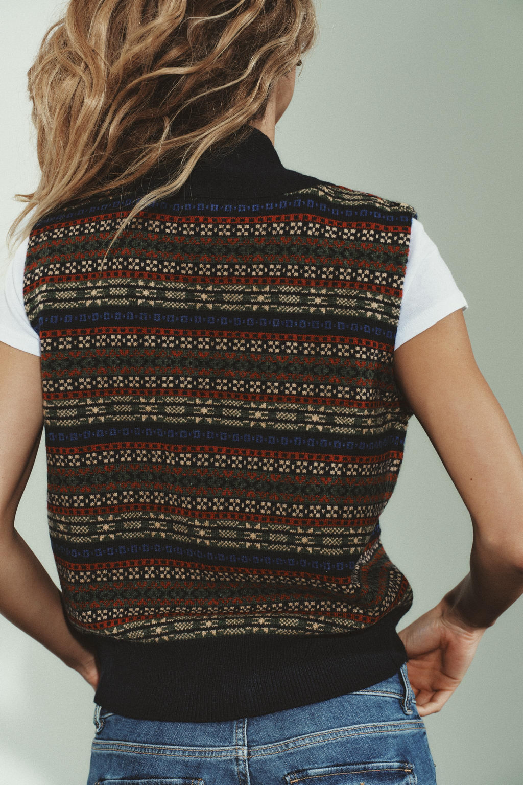 JACQUARD KNIT WOOL BLEND WAISTCOAT - Zara фото 4