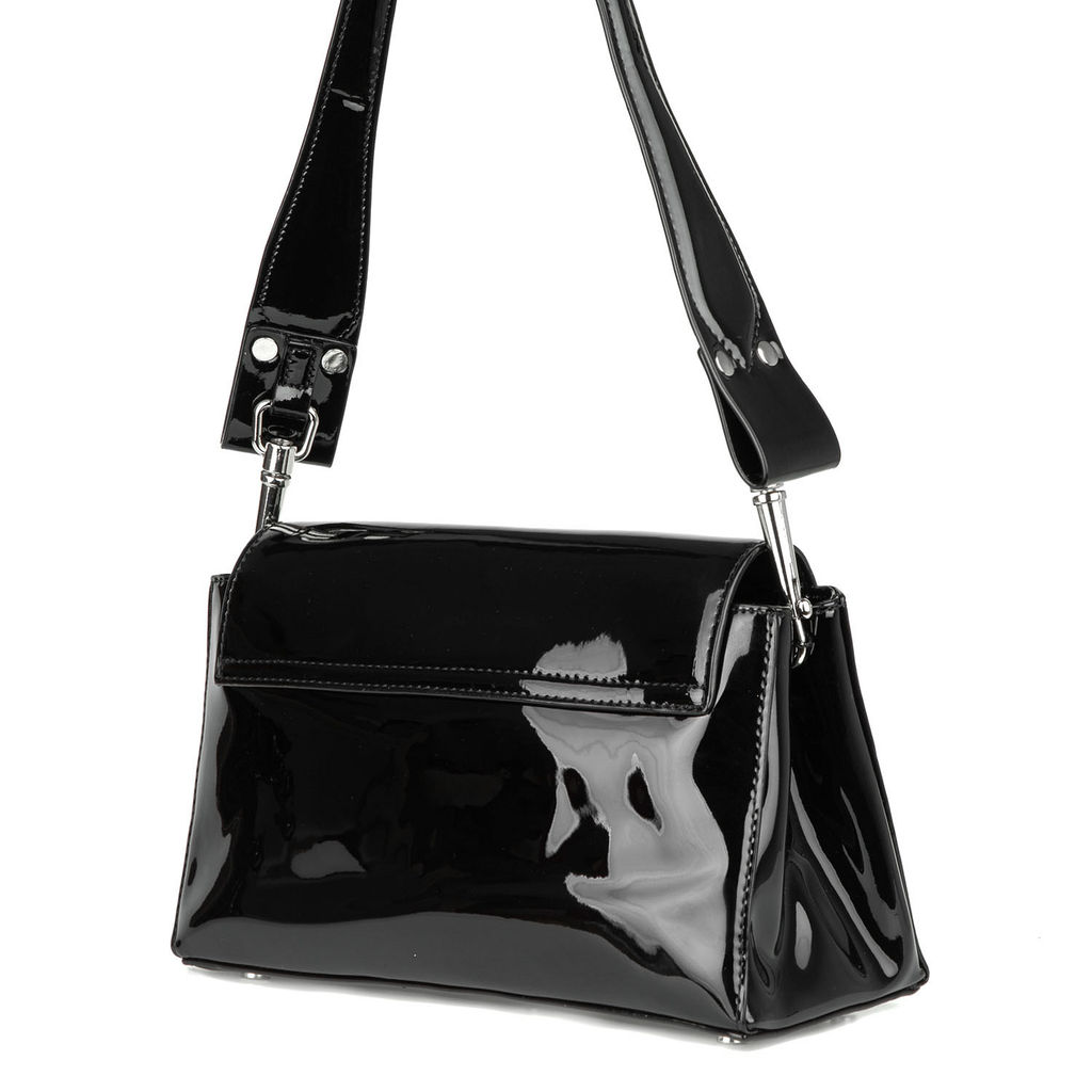 Женская лаковая сумка