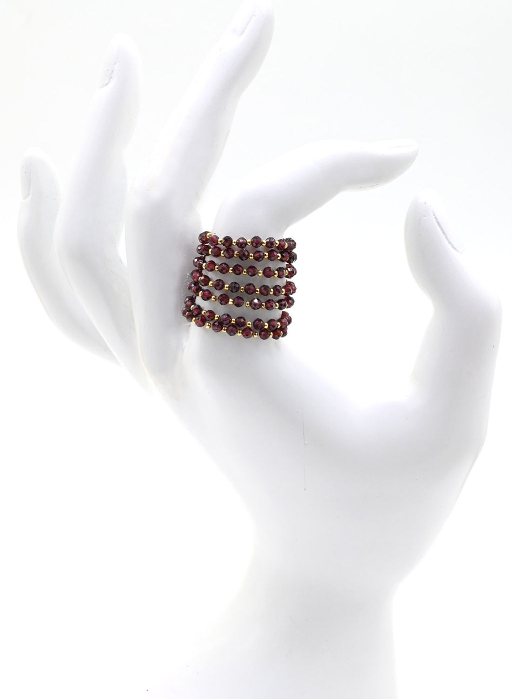 Кольцо на резинке с гранатом шарик 2мм Радуга камня