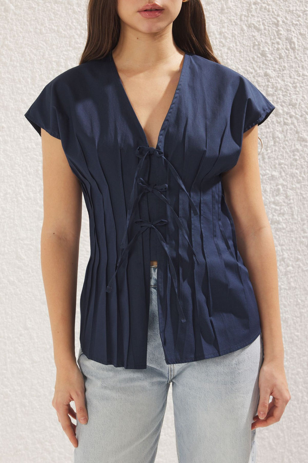 Lacivert Fitted Belde Pens Detayl? Baglamal? Dokuma Gomlek TWOSS25GO00016 - Trendyolmilla фото 4