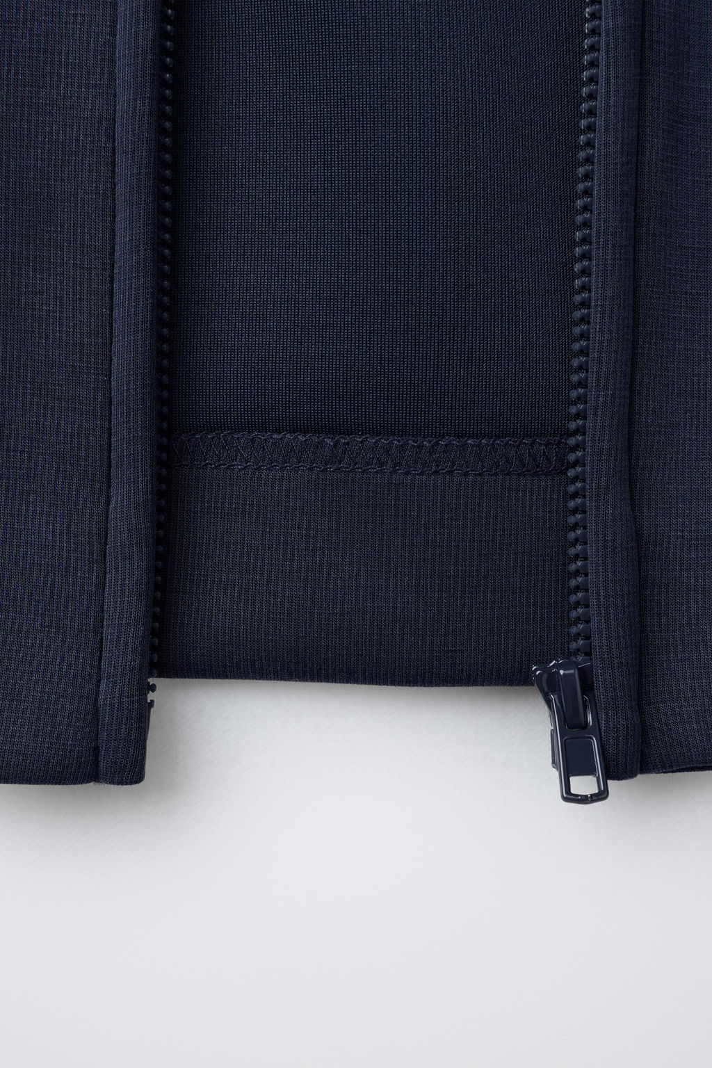 EMBOSSED TEXT HOODIE JACKET - Zara фото 4