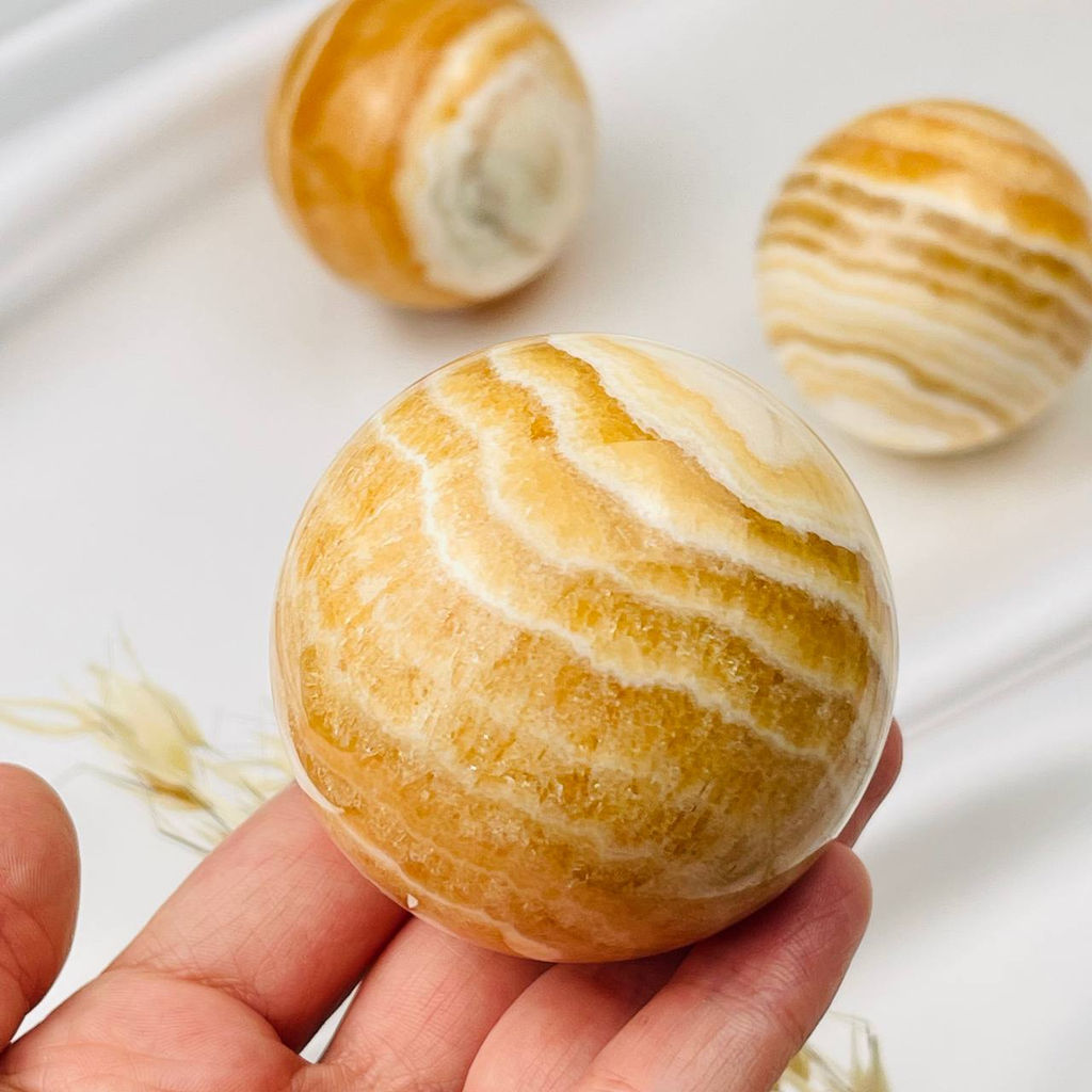 Шар из Кальцита