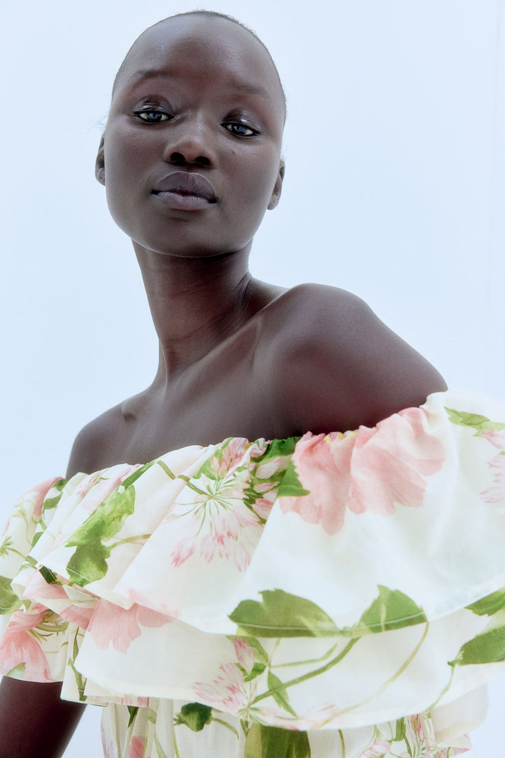 Vestido off-the-shoulder con volantes - H&m фото 2