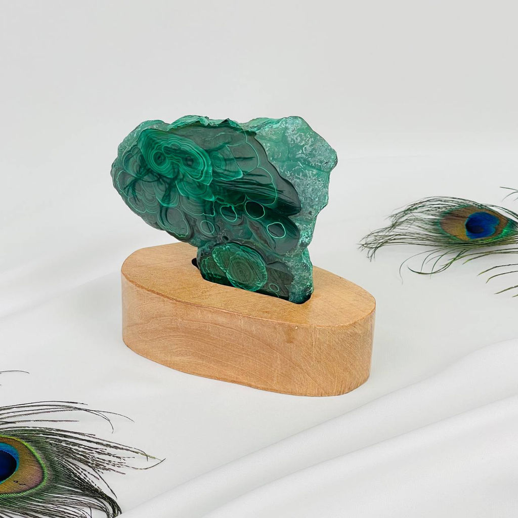 Срез Малахита на подставке