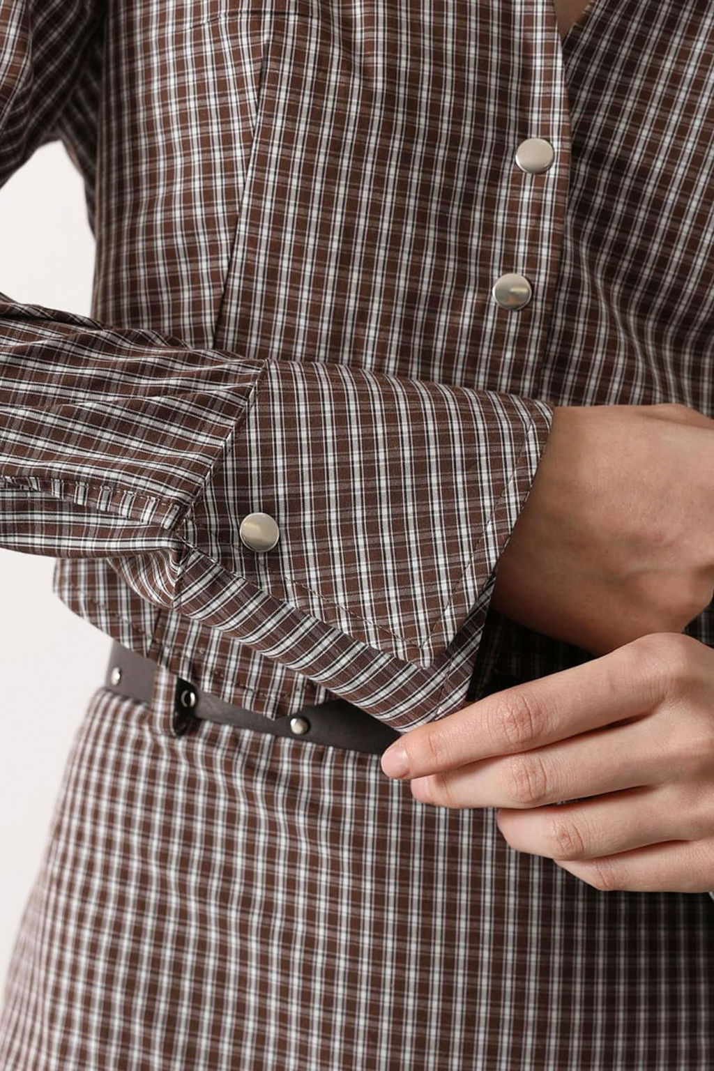 Kahverengi-Cok Renkli Mini Ekoseli Fitted Crop Gomlek TWOSS26GO00150 - Trendyolmilla фото 5