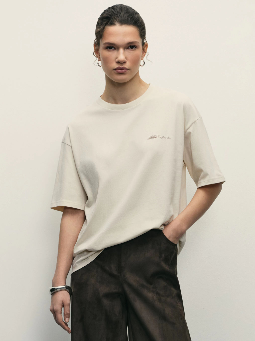 Базовая футболка с принтом / Zarina