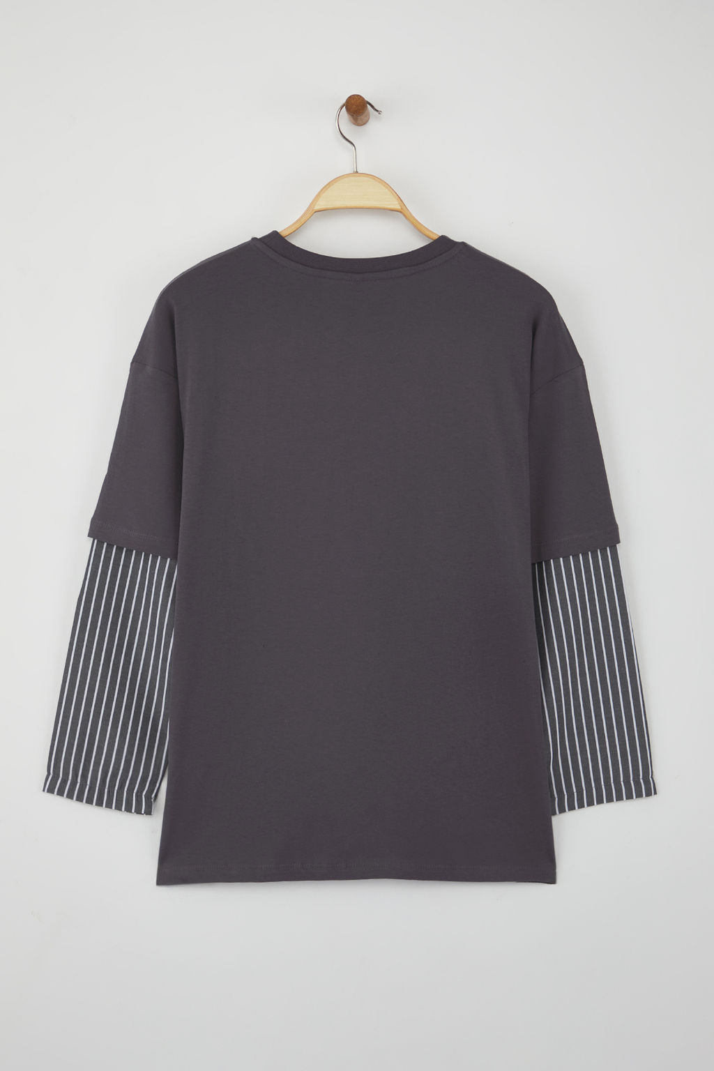 Teen Antrasit Dokuma Garni Detayl? Oversize/Genis Kal?p Uzun Kollu Orme T-Shirt TWOAW26TS00003
