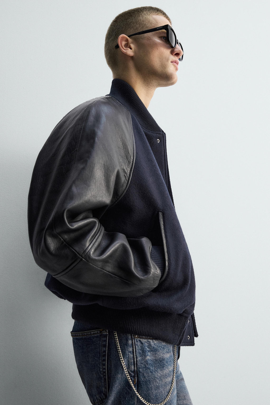 LIMITED EDITION CONTRAST LEATHER BOMBER JACKET - Zara фото 5