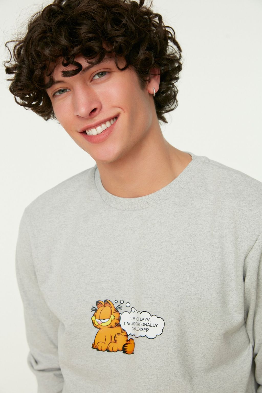 TRENDYOL MAN Gri Erkek Garfield Orijinal Lisansl? Regular/Normal Kesim Bisiklet Yaka Sweatshirt TMNAW21SW0569 - Trendyolmilla фото 7