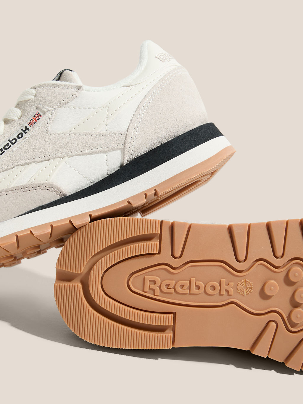 Женские кроссовки REEBOK CLASSIC LEATHER Артикул 4494286, светло-серый