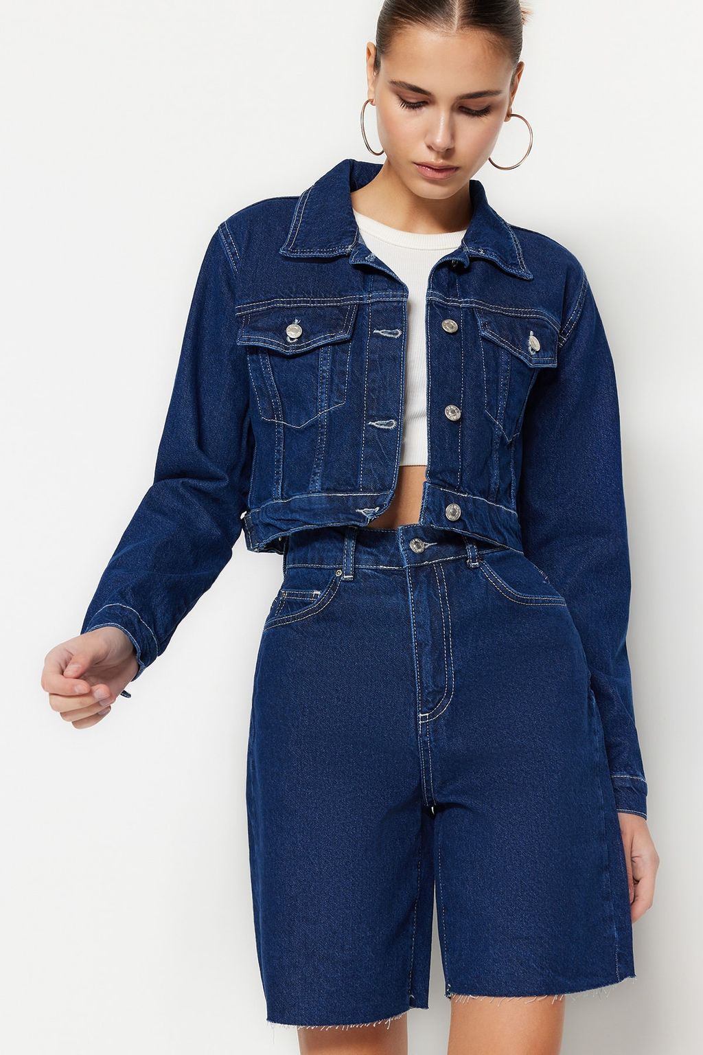 Koyu Mavi Denim Bermuda TWOSS23SR00094 - Trendyolmilla фото 4