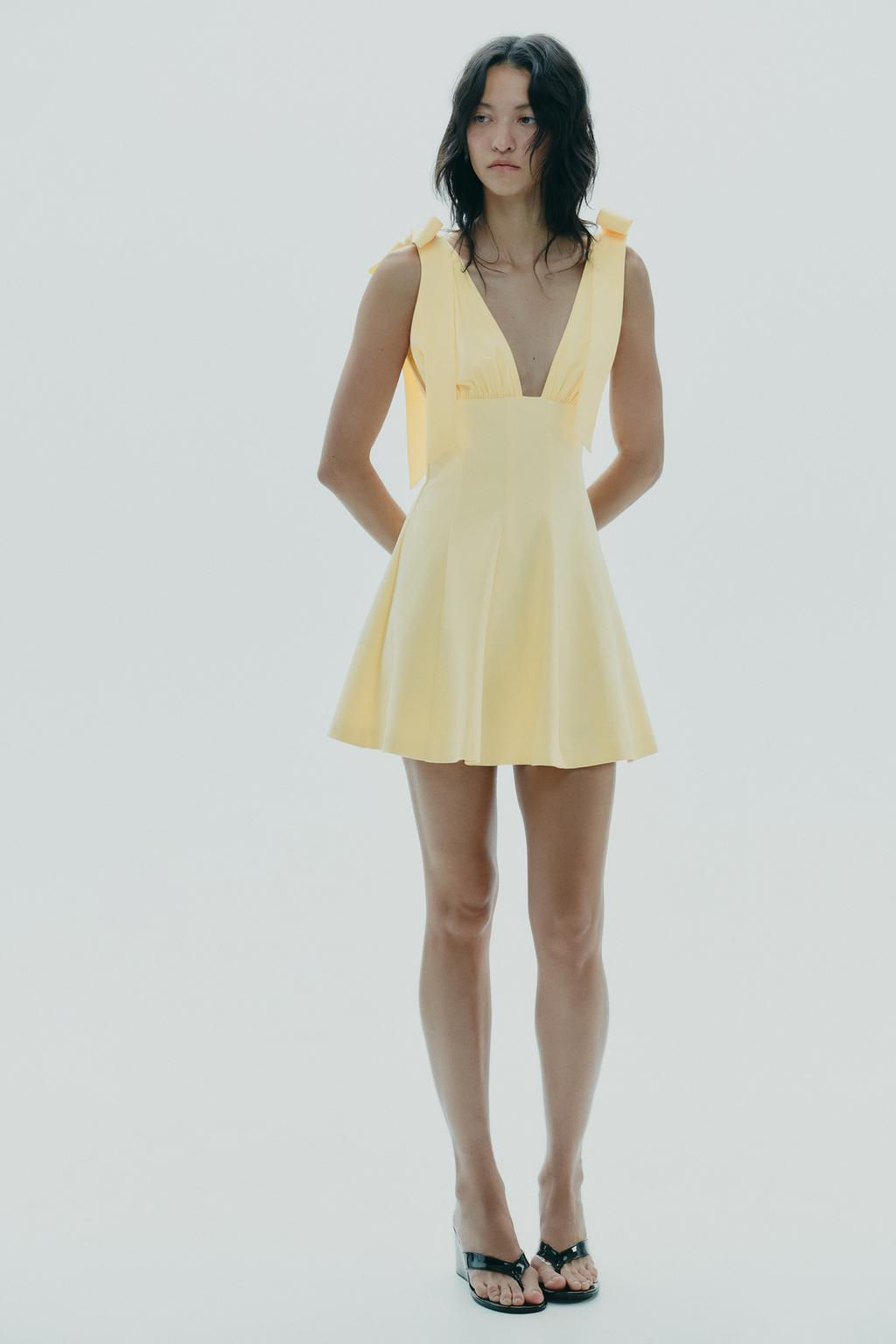 CONTRASTING SHORT DRESS WITH BOWS