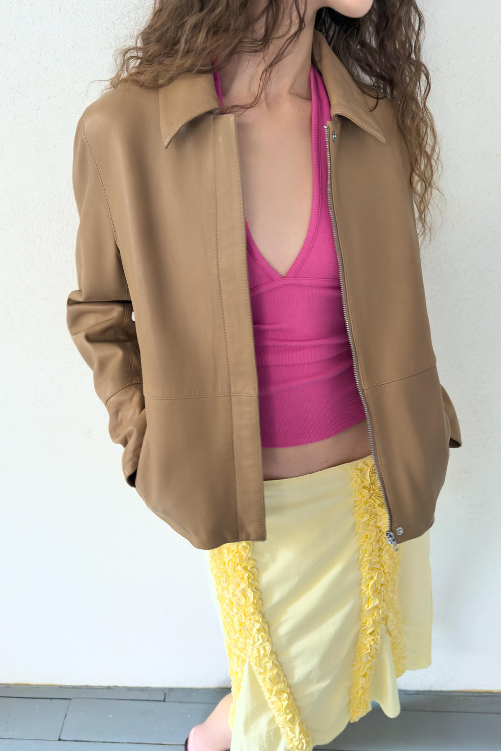 BLAZER ENTALLADA PIEL 100% / Piedra - Zara фото 10