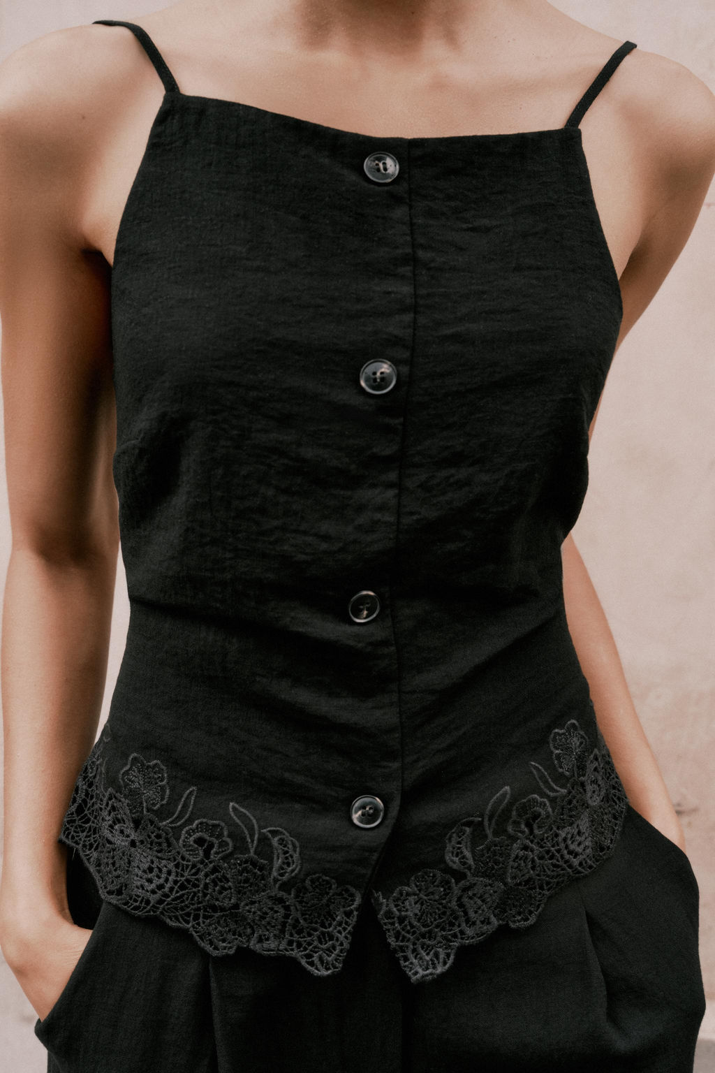 OPEN BACK EMBROIDERED TOP - Zara фото 8