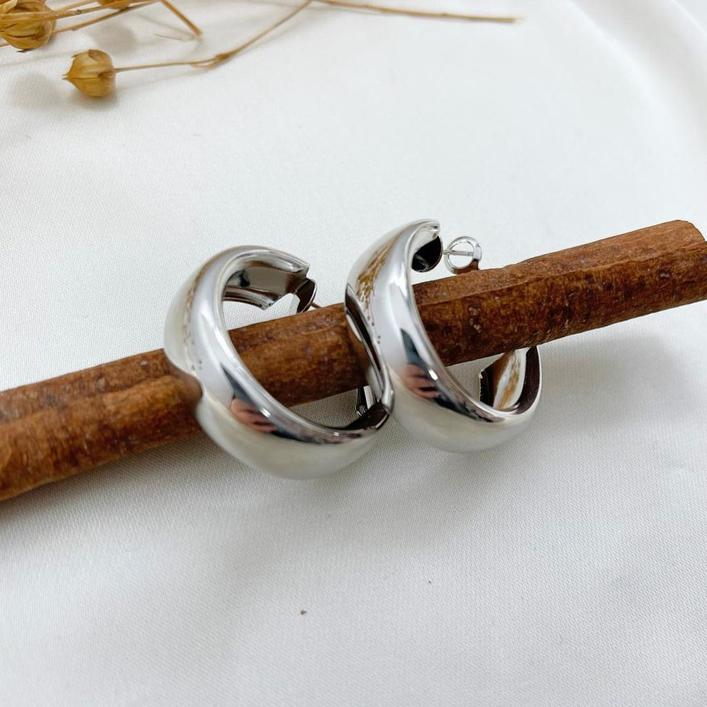 501238270 Серьги с итальянским замком