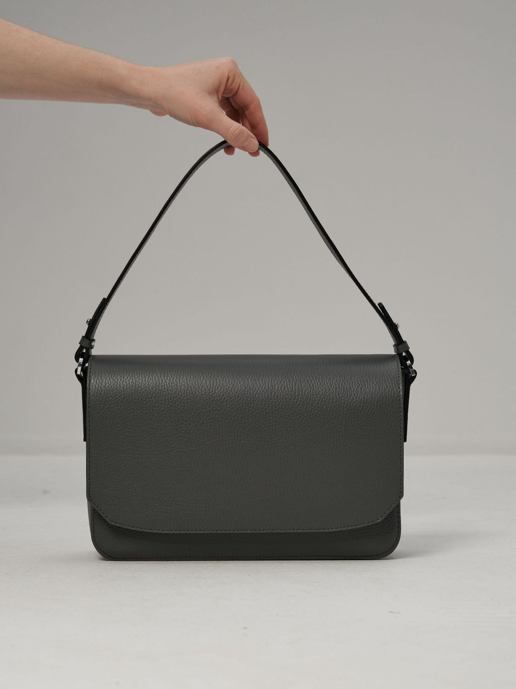 Сумка кожаная Deboro 30512 хромо