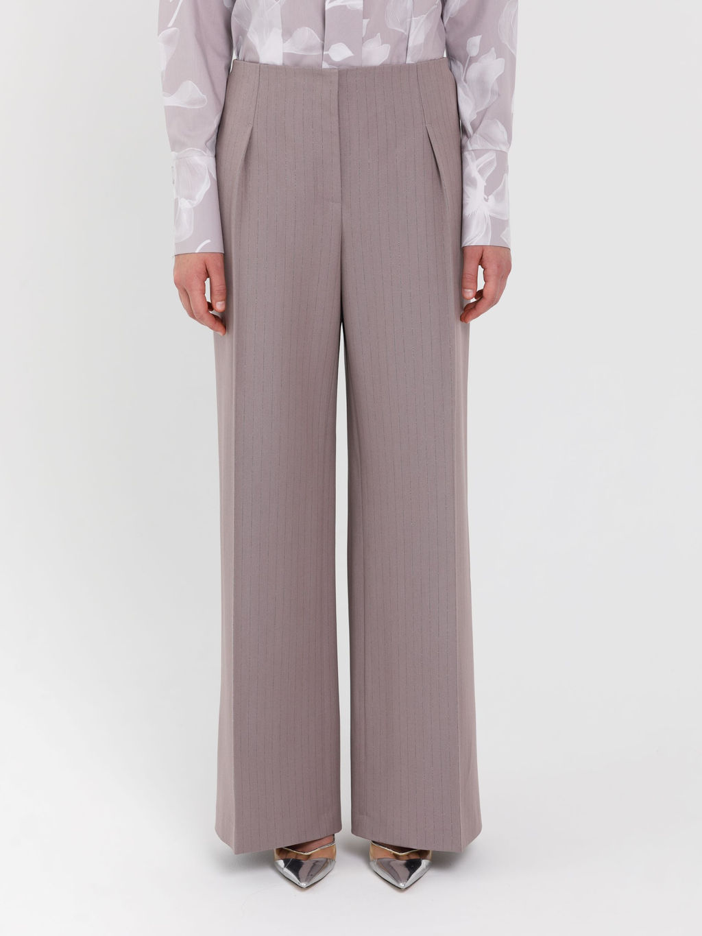 Брюки в полоску