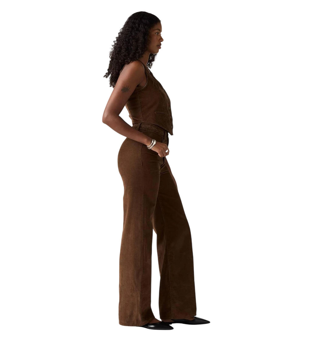 Джинсы женские