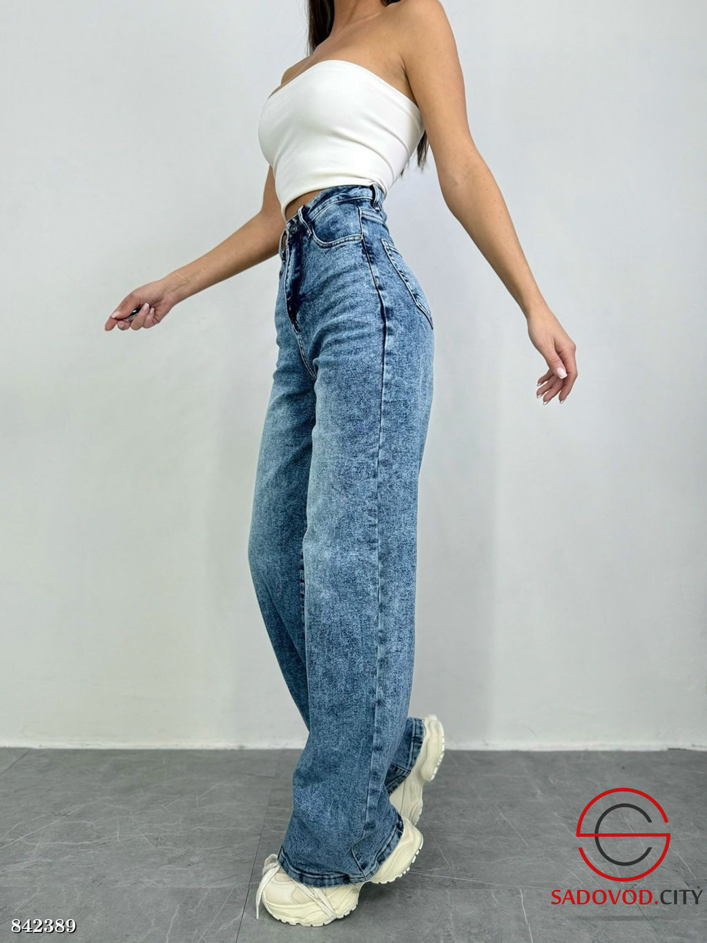 Джинсы стрейчевые женские