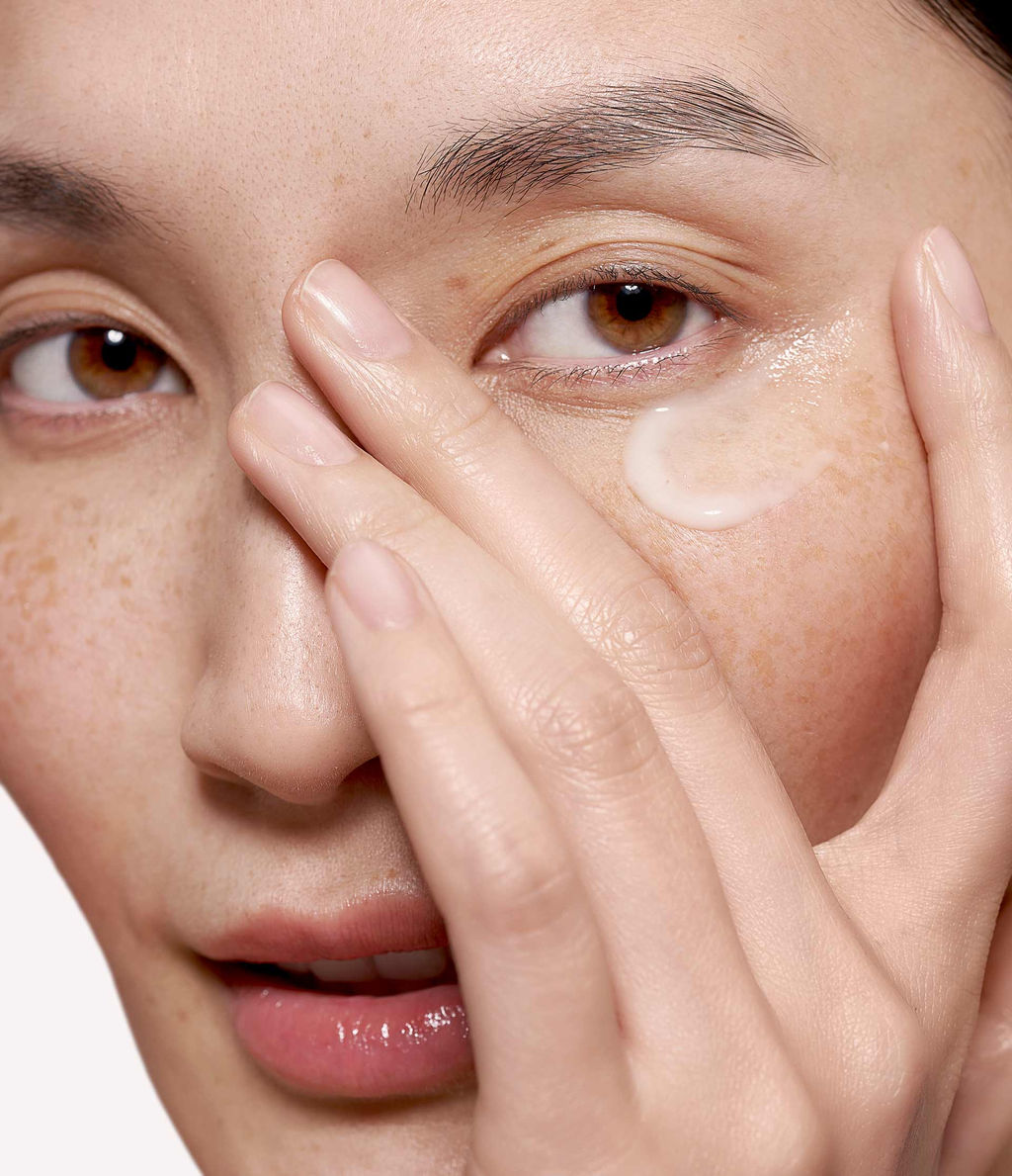 Увлажняющий гель для кожи вокруг глаз с церамидами и гиалуроновой кислотой