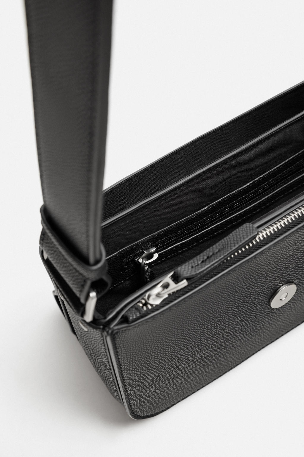 TEXTURED CROSSBODY BAG - Zara фото 4