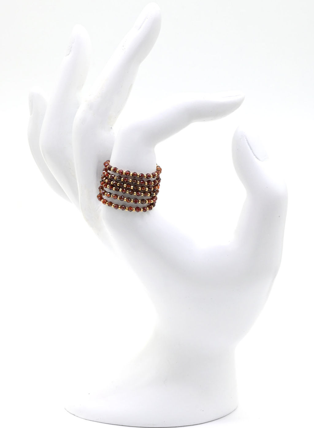 Кольцо на резинке с гранатом пироп шарик 2мм Радуга камня