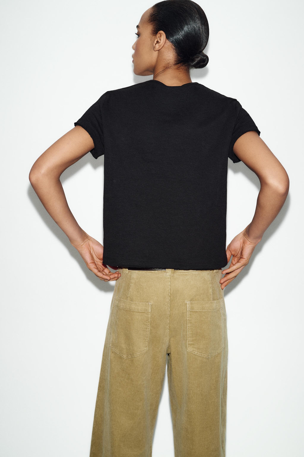 CAMISETA ALGOD?N MANGA CORTA / Carb?n - Zara фото 4
