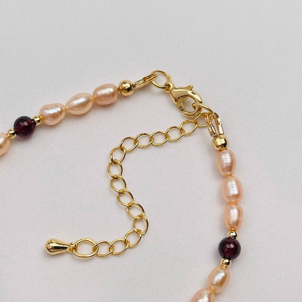 Браслет из речного Жемчуга и Граната 18 см +