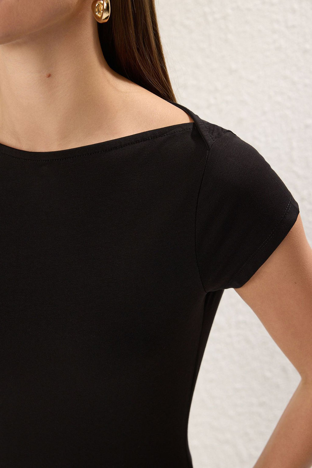 Trendyolmilla K?rm?z? Kay?k Yaka Fitted/Vucuda Oturan Pamuklu Esnek Orme Bluz TWOSS25BZ00285 фото 7